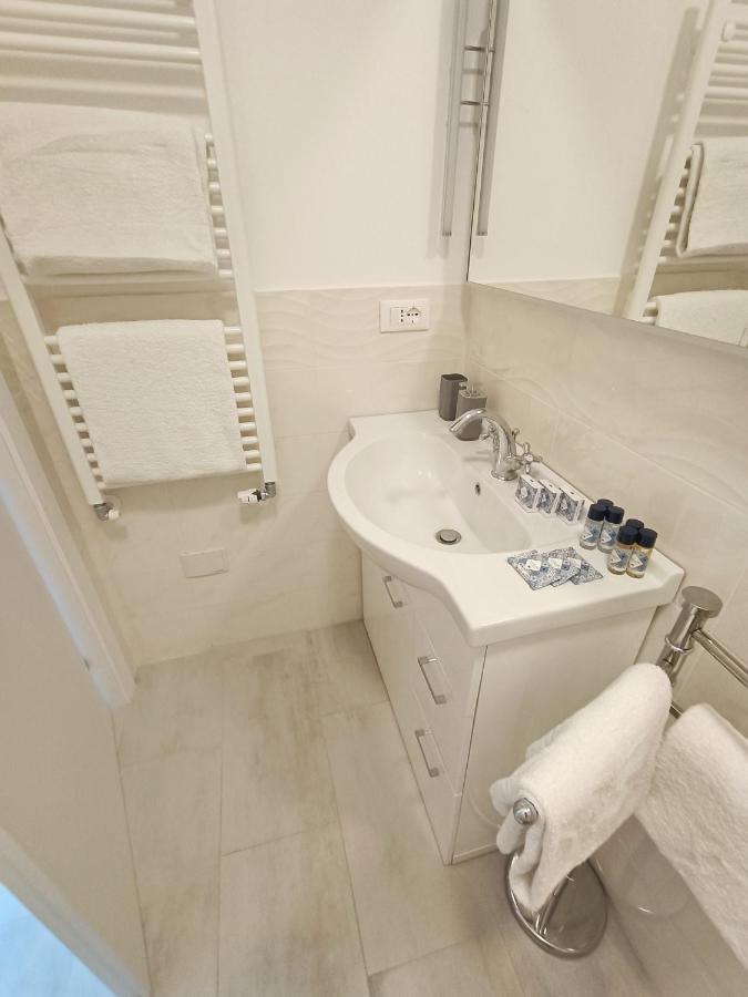 La Terrazza Sull'Appia By Hostand Apartment Рим Екстериор снимка