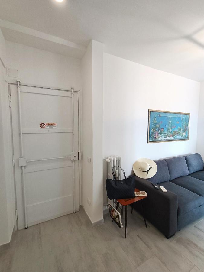 La Terrazza Sull'Appia By Hostand Apartment Рим Екстериор снимка